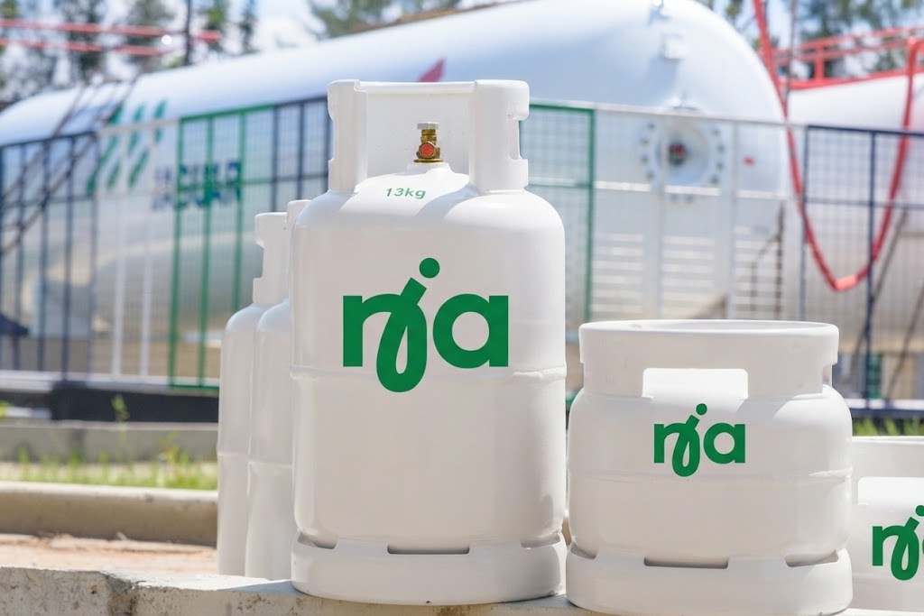 Nia cooking gas cylinders