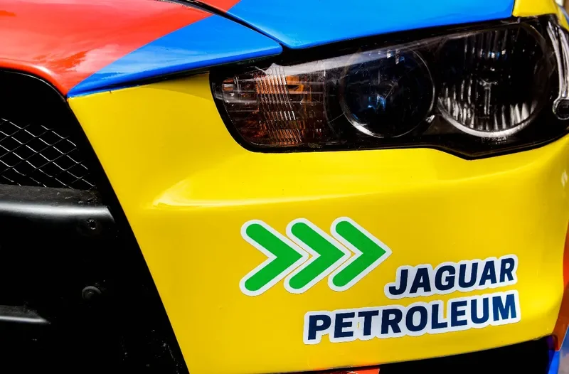 Jaguar rally sponsorship photograph from the Chana Brothers article